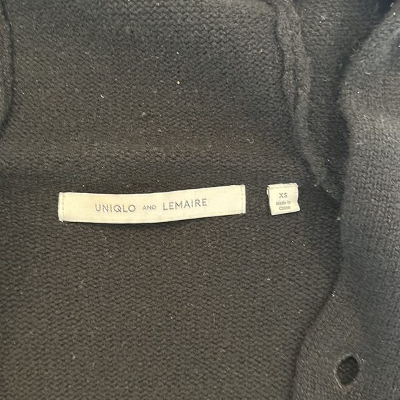 Uniqlo x Lemaire 100% Wool Black Cardigan with Hood Men Size XS - Picture 2 of 10